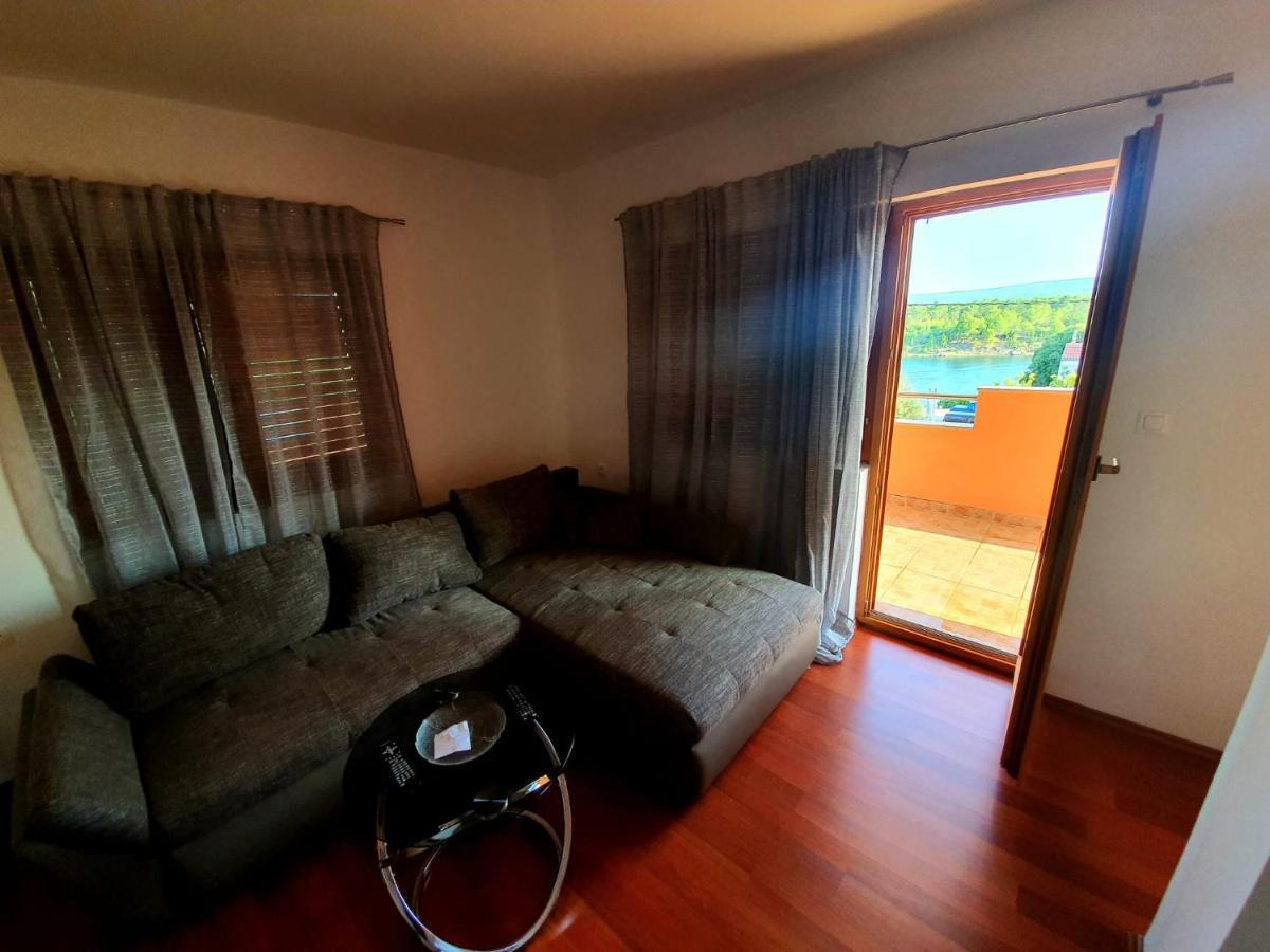 Apartmani Desnica Krusevo  Luaran gambar