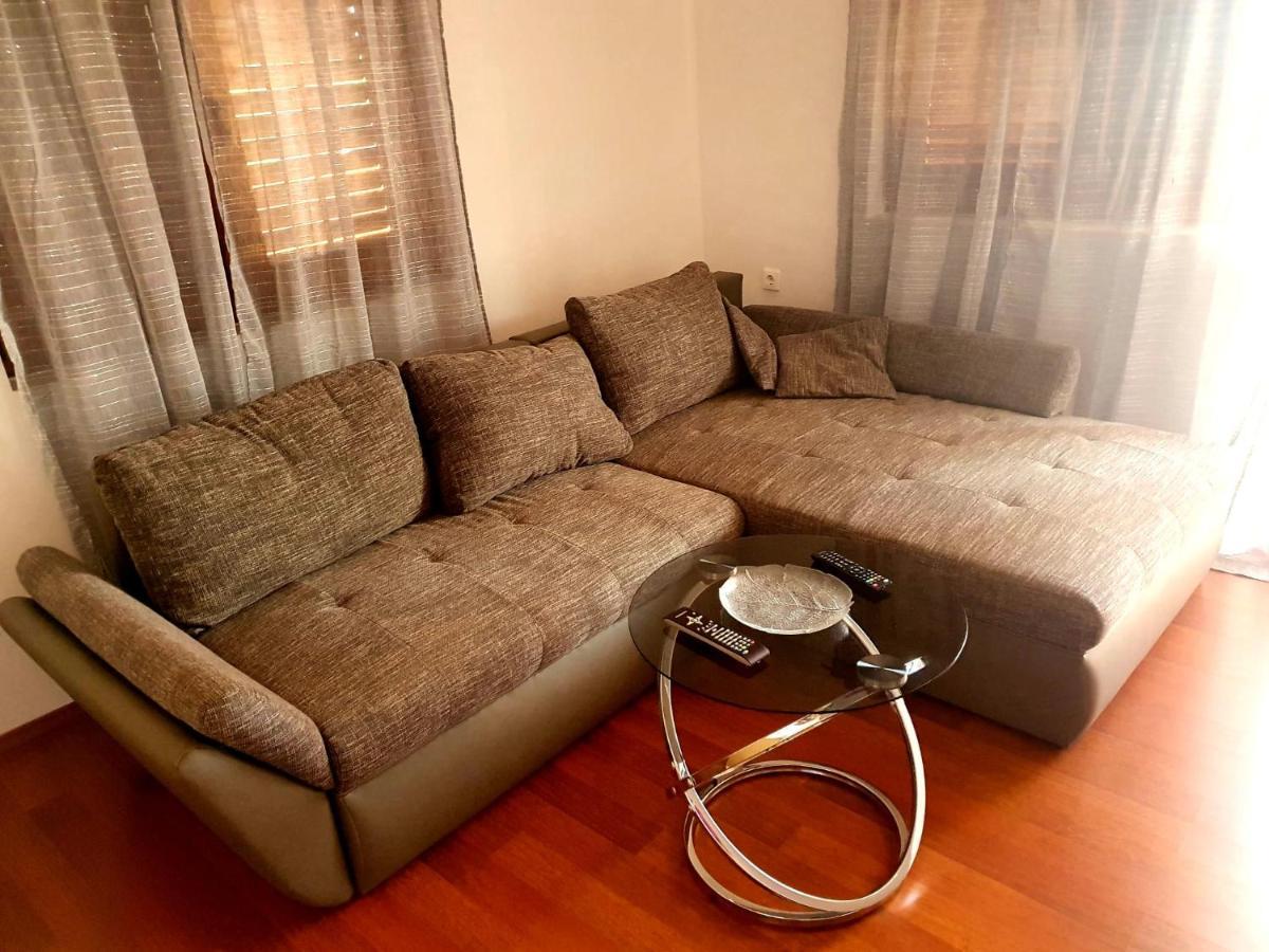 Apartmani Desnica Krusevo  Luaran gambar