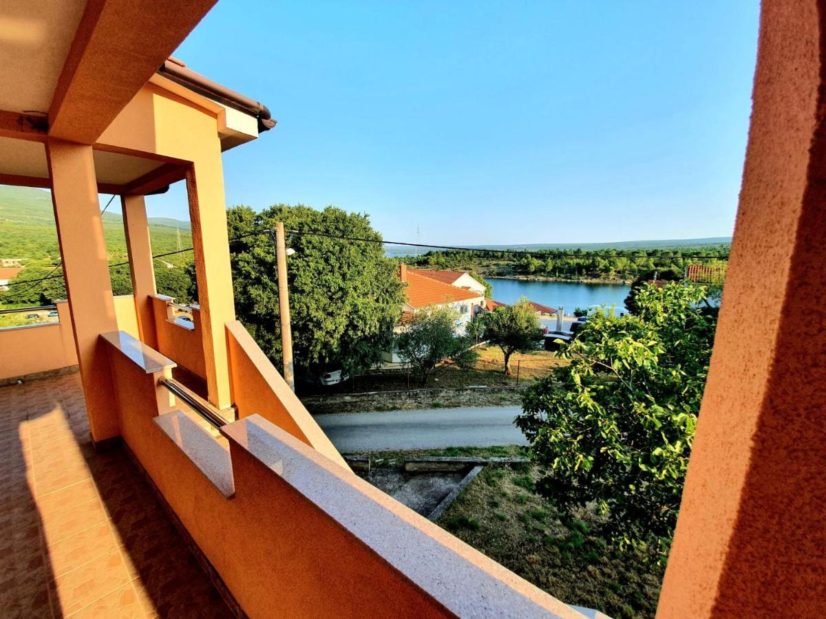 Apartmani Desnica Krusevo  Luaran gambar