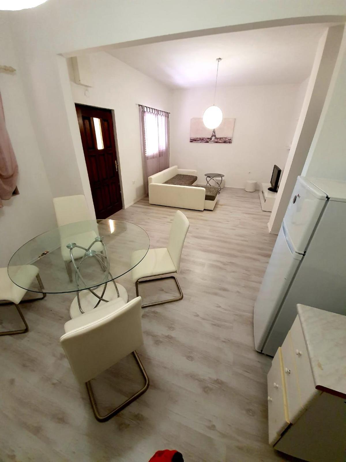Apartmani Desnica Krusevo  Luaran gambar