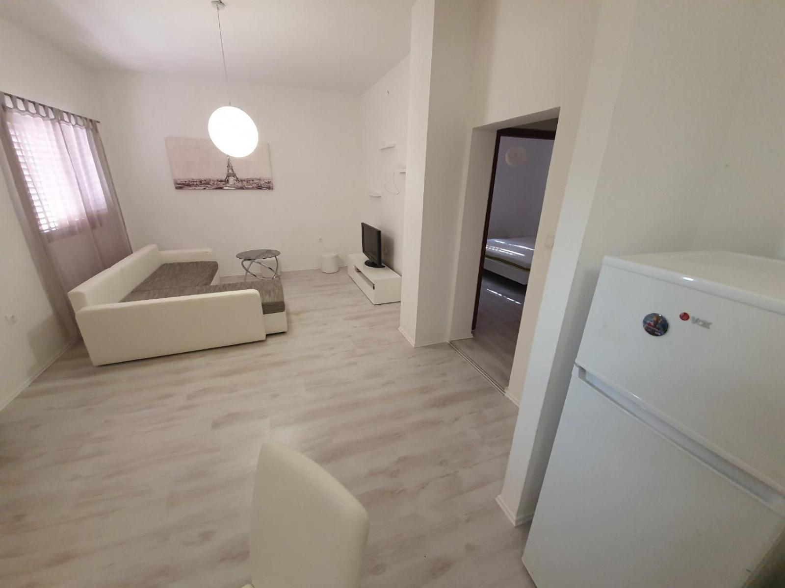Apartmani Desnica Krusevo  Luaran gambar